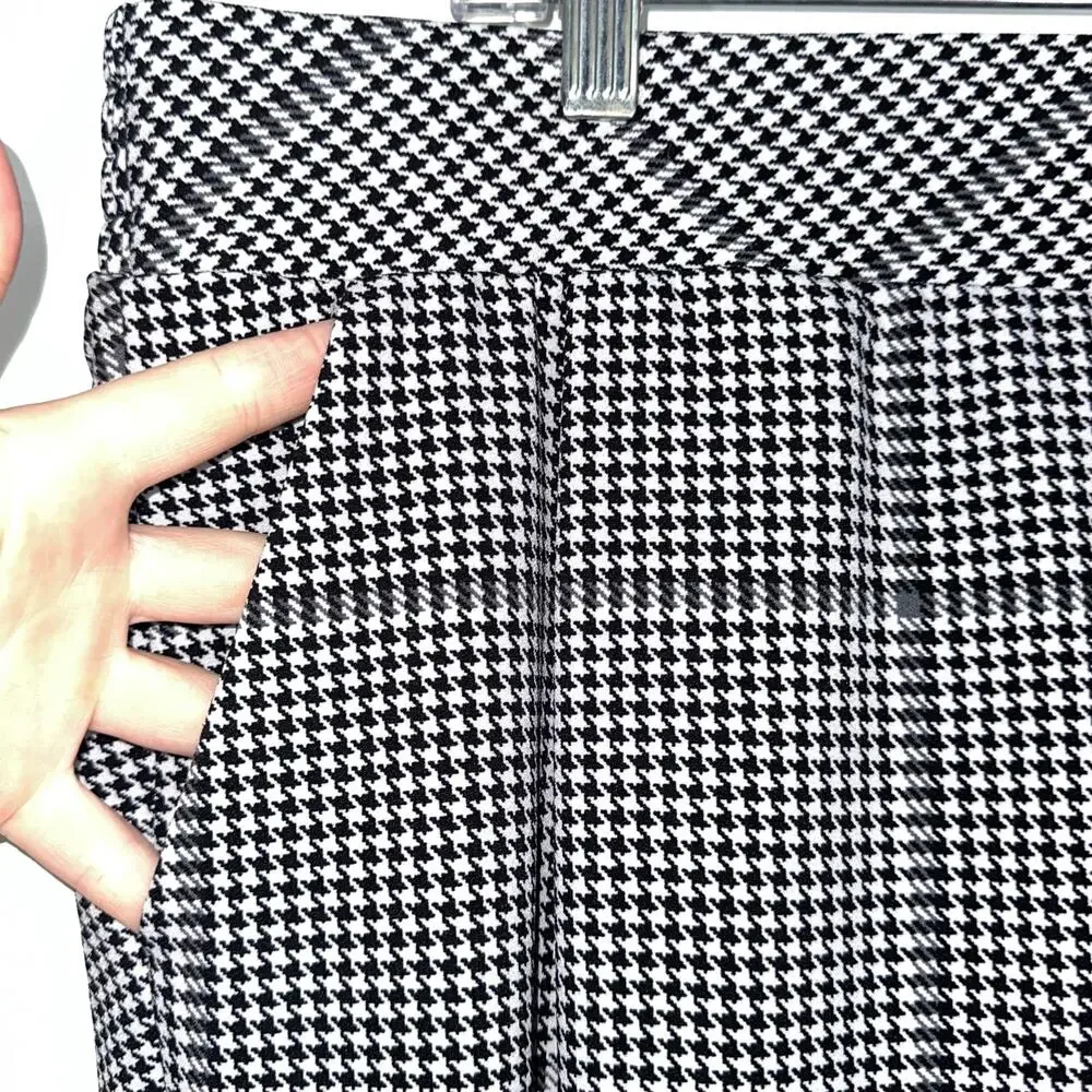 Torrid Black White Plaid Crepe Pull On Tapered Ankle Pant Size 2XL - Picture 5 of 16